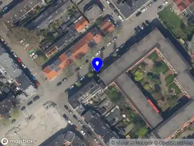 Ambulance met gepaste spoed naar de Westfrankelandsestraat in Schiedam