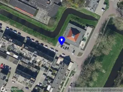 112 melding Brandweer met gepaste spoed naar de Bloemendaele in Heenvliet vanwege een buitenbrand