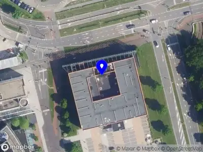 Politie naar de Landdroststraat in Almere vanwege aanrijding met letsel