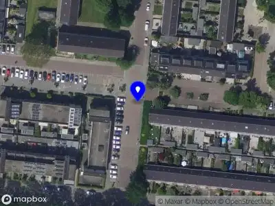 Brandweer met grote spoed naar de Halleyweg in Dordrecht vanwege gebouwbrand