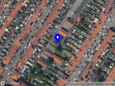 Ambulance met gepaste spoed naar de Herradesstraat in Dordrecht