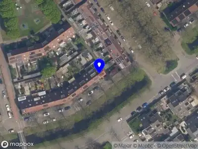 Ambulance met grote spoed naar de Charlie Parkersingel in Rotterdam