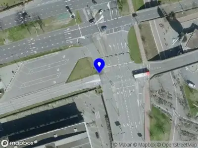 Brandweer met gepaste spoed naar de Kennedyplein in Eindhoven vanwege een buitenbrand