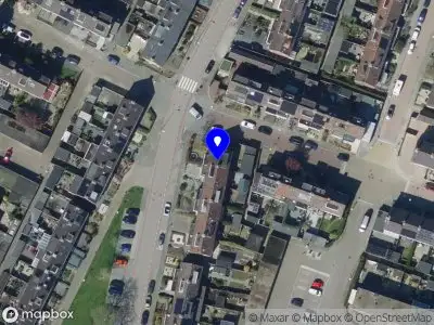 Ambulance met gepaste spoed naar de Nibbelinkstraat in Hendrik-Ido-Ambacht