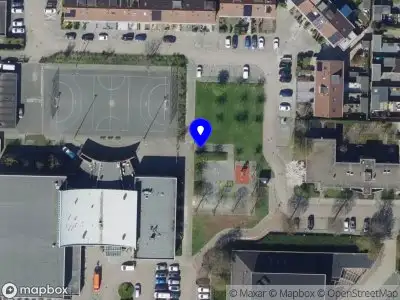 Ambulance met grote spoed naar de Bachlaan in Barendrecht