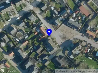 Politie naar de Lithse Dijk in Lith vanwege personen te water