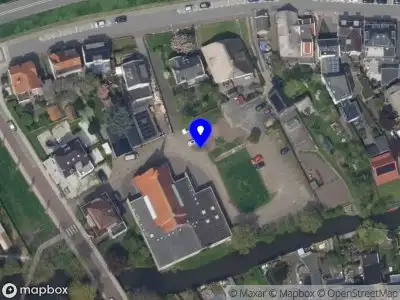 Brandweer naar de Lekdijk in Nieuw-Lekkerland vanwege waarnemen gaslucht