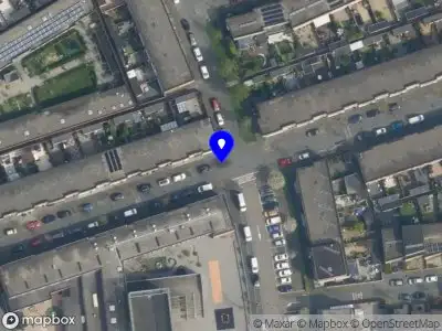 Ambulance met grote spoed naar de Rietkeverstraat in 's-Gravenhage