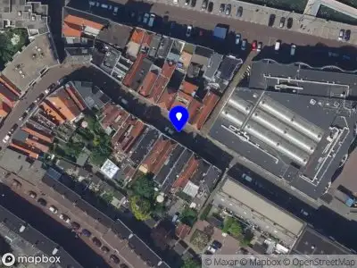 Ambulance met grote spoed naar de Riedijk in Dordrecht