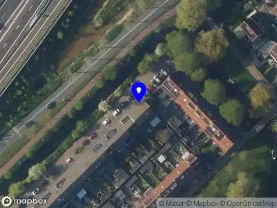 Ambulance met gepaste spoed naar de Vera Bondamstraat in Leiden