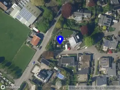 Brandweer met grote spoed naar de Geerweg in Benthuizen