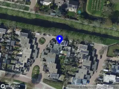 Ambulance met grote spoed naar de Jan Tooropstraat in Oud-Beijerland