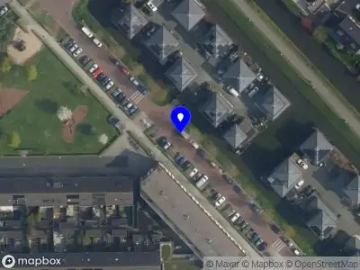 Ambulance met grote spoed naar de Rijswijkse Landingslaan in 's-Gravenhage