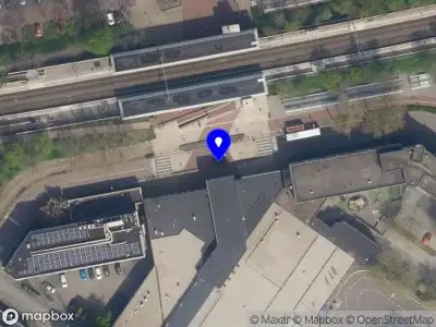 Ambulance met gepaste spoed naar de Stationsplein in Capelle aan den IJssel