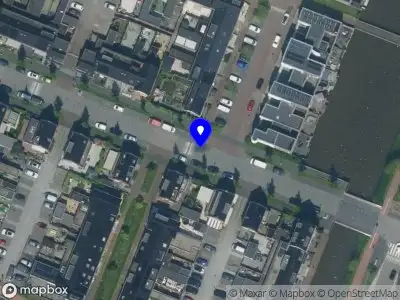 Brandweer met gepaste spoed naar de Franekerlaan in Volendam