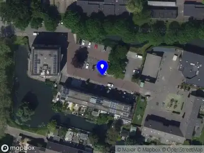 Ambulance met grote spoed naar de Grafelijkheidsweg in Dordrecht