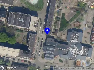 Ambulance met grote spoed naar de Hendrik de Keyserstraat in Rotterdam