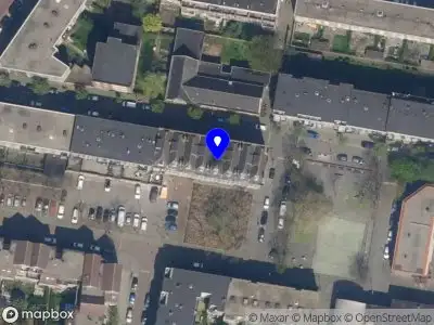 Ambulance met grote spoed naar de Pootstraat in Rotterdam