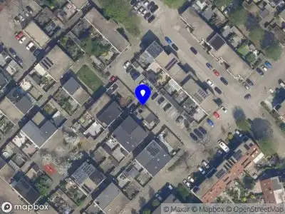 Ambulance met grote spoed naar de Faborgerf in Rotterdam