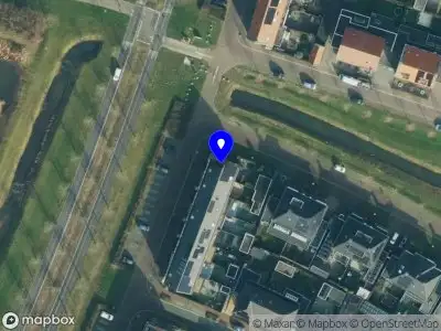 Brandweer met gepaste spoed naar de Oeverlaan in Borne vanwege afhijsen patient