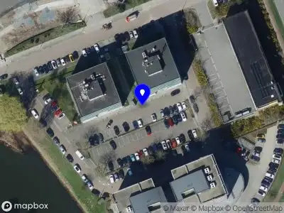 Ambulance met gepaste spoed naar de Ridderpoort in Ridderkerk