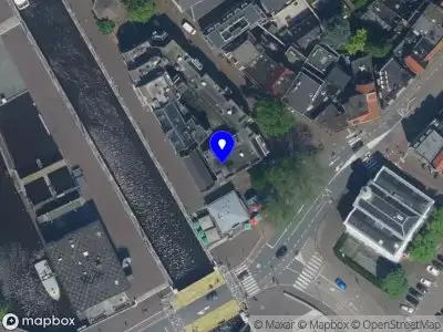 Ambulance met grote spoed naar de Wilhelminastraat in Zaandam