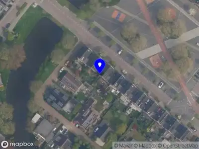 Ambulance met grote spoed naar de Moerasvaren in Bergschenhoek