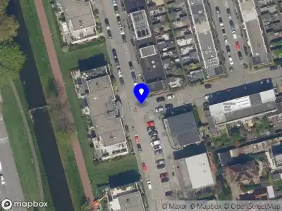 Ambulance met gepaste spoed naar de Marie van Eijsden-Vinkstraat in Rotterdam