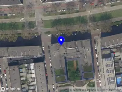 Ambulance met grote spoed naar de Putselaan in Rotterdam