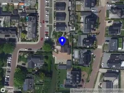 Ambulance met gepaste spoed naar de Lindelaan in Dordrecht