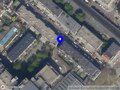 Ambulance met gepaste spoed naar de Banierstraat in Rotterdam