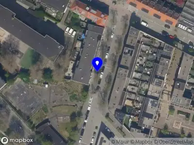 Ambulance met gepaste spoed naar de Zeilmakersstraat in Rotterdam