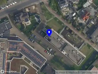 Ambulance met grote spoed naar de Azaleapark in Wateringen