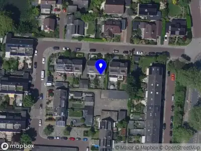 Ambulance met grote spoed naar de Jupiterlaan in Dordrecht