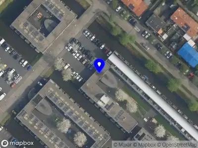 Traumahelikopter naar de De Bruijnvaart in 's-Gravenhage