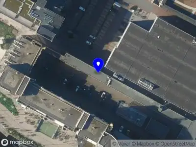 Ambulance met grote spoed naar de Noorderkade in Alkmaar