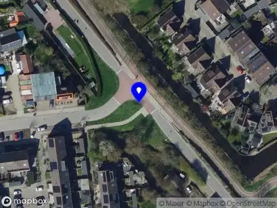 Ambulance met gepaste spoed naar de Oostdijk in Hellevoetsluis