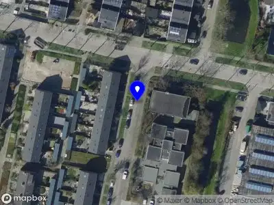 Ambulance met grote spoed naar de Jordaensdreef in Oud-Beijerland