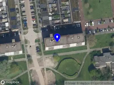 Ambulance met grote spoed naar de Dirk Schäferplein in Schiedam