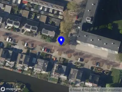 Ambulance met gepaste spoed naar de Uranusstraat in Alphen aan den Rijn