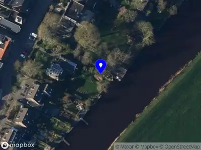 Brandweer met gepaste spoed naar de Rijksweg in Jirnsum
