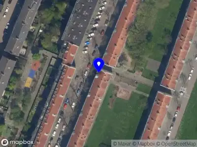 Ambulance met gepaste spoed naar de Dijkstraat in Rotterdam