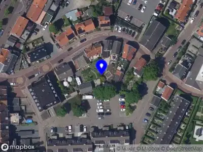 Ambulance met gepaste spoed naar de Kerkstraat in Alblasserdam