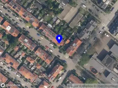 Ambulance met gepaste spoed naar de Prunuslaan in Rotterdam
