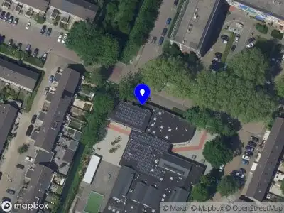 Ambulance met grote spoed naar de Elzenhof in Sliedrecht