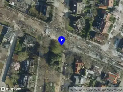 Brandweer met gepaste spoed naar de Burgemeester Vissersstraat in Tilburg vanwege gebouwbrand