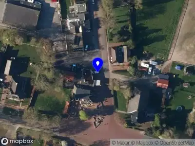 Brandweer en politie met grote spoed naar de Hearsterwei in Frieschepalen vanwege middelgrote brand