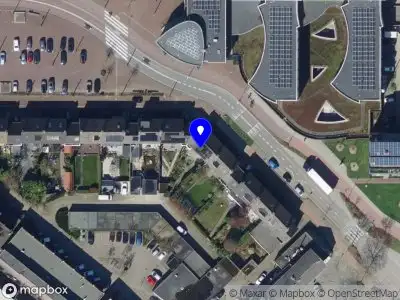 Ambulance met grote spoed naar de Binnenlandse Baan in Barendrecht