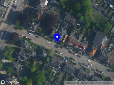Ambulance met grote spoed naar de Van Tetsstraat in Hillegom