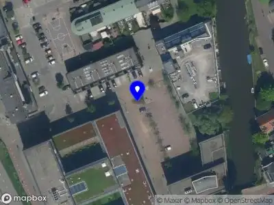 Ambulance met grote spoed naar de Irene Vorrinkplein in Zaandam